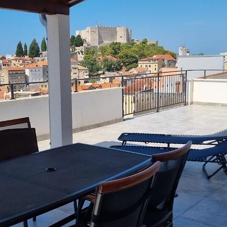 Apartman Bebe In Old Town- With Free Parking Šibenik Exteriör bild