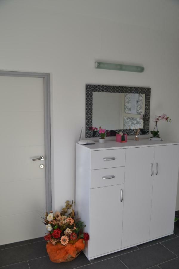 Apartman Bebe In Old Town- With Free Parking Šibenik Exteriör bild